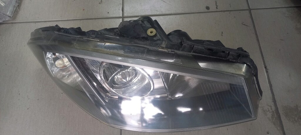 RENAULT MEGAN 2 XENON SAG FAR VALEO ORJINAL - 2
