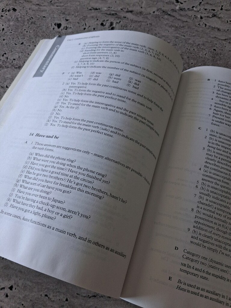 Dıscover Englısh A language awareness workbook - 6