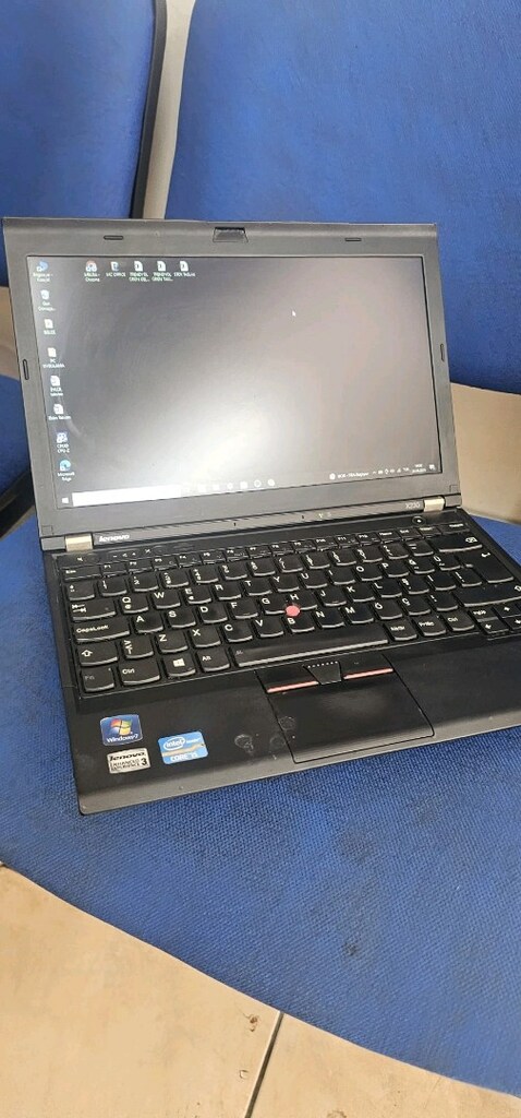 Lenovo x230 notebook laptop - 4