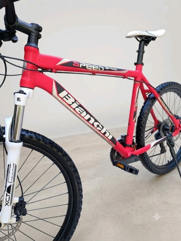 Teker 26. Alüminyum. Shimano Altus 21 hız. Kilitli maşa. Hidrolik. - 2