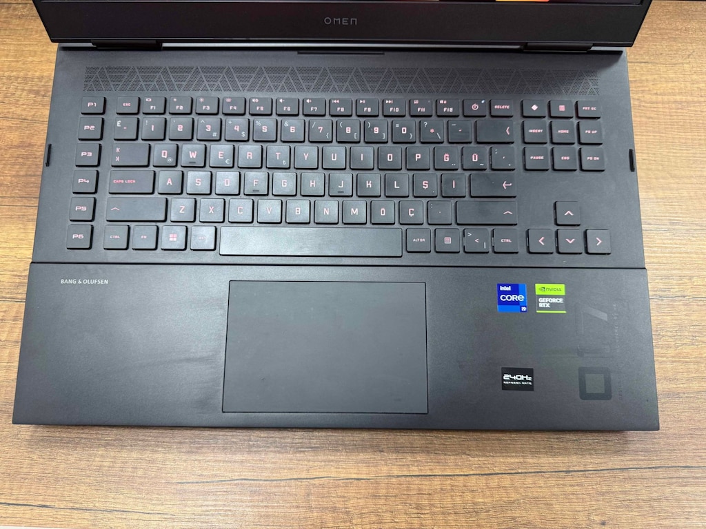 Hp Omen 17-CK2000NT i9-13900HX 32GB 2TB RTX4090 17.3" Gaming Notebook - 2