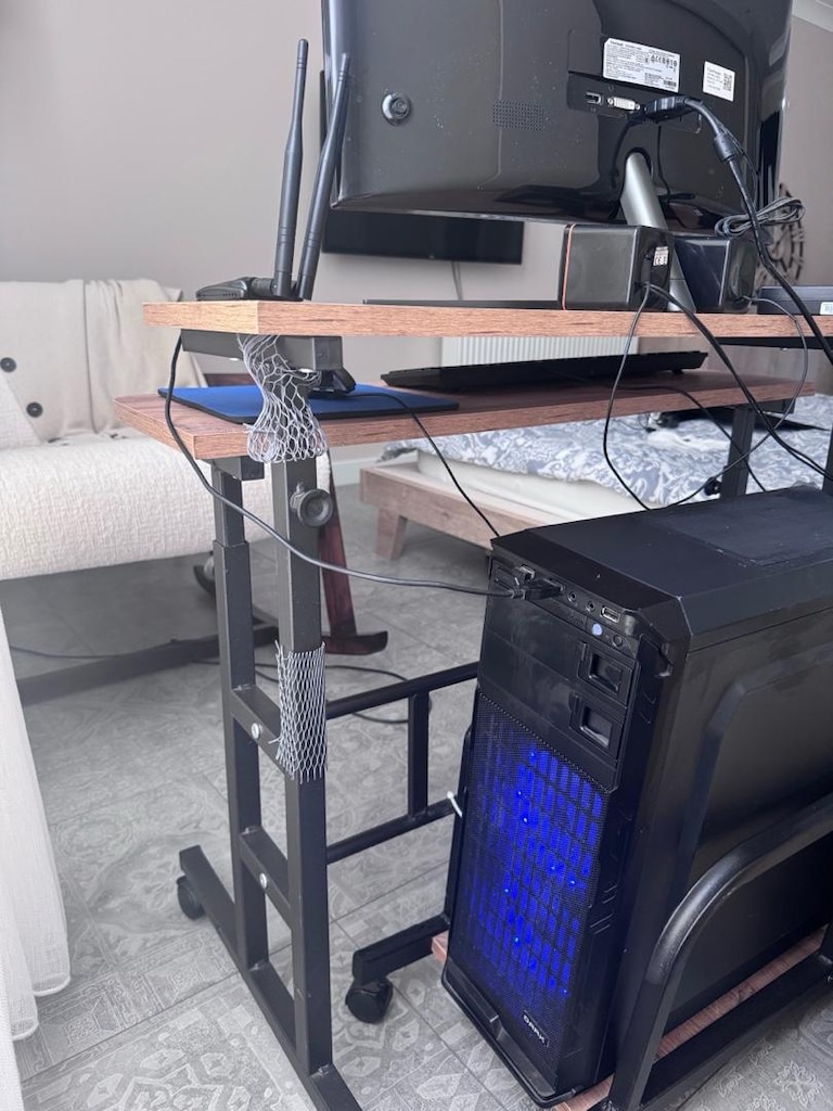 MASAÜSTÜ PC MASASI SEYYAR / Yükselip alçalan - 5