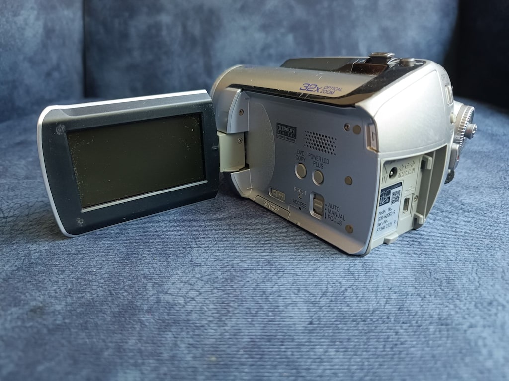 Panasonic SDR-H20EG-S Video Kamera - 3