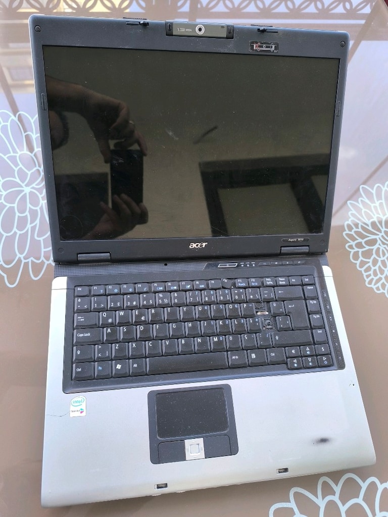 Acer Notebook - 3