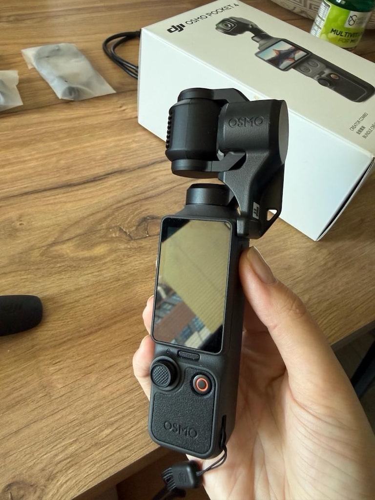 DJI Osmo Pocket 4 Creator Combo Kamera - 4