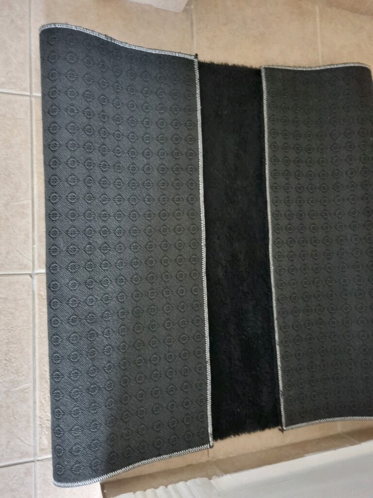 Boyu 146 eni 85Cm halı temiz - 2