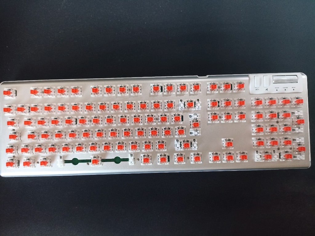 Rampage Carbon Bilek Destekli Red Switch Oyuncu Klavyesi-Beyaz - 5