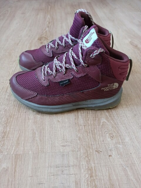 the north face Outdoor bot 37.5