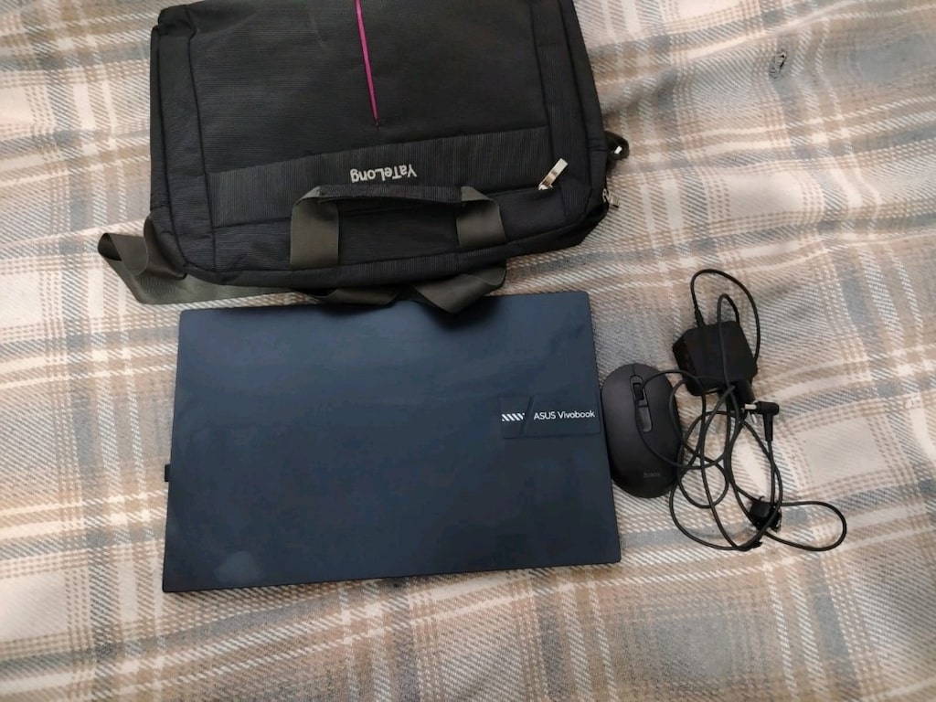 Asus Vivobook Laptop - 2