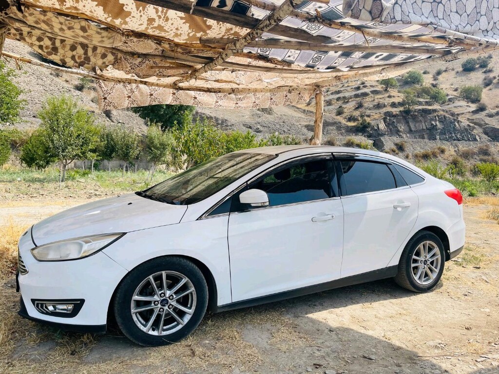 Ford focus - 8