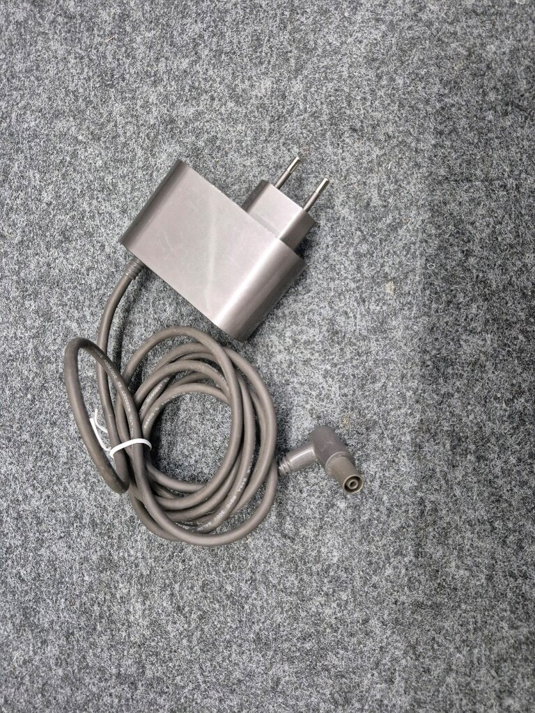 Dyson Gen5 Şarj Aleti