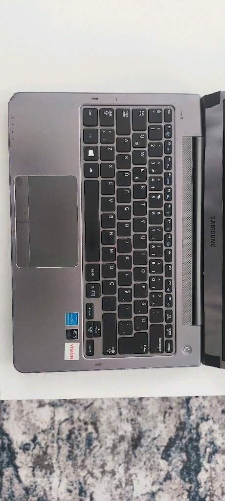 SAMSUNG ULTRABOOK..13.3 DOKUNMATK_ İ5 _6GB RAM_2gb ek_Ssd_metal kasa - 5