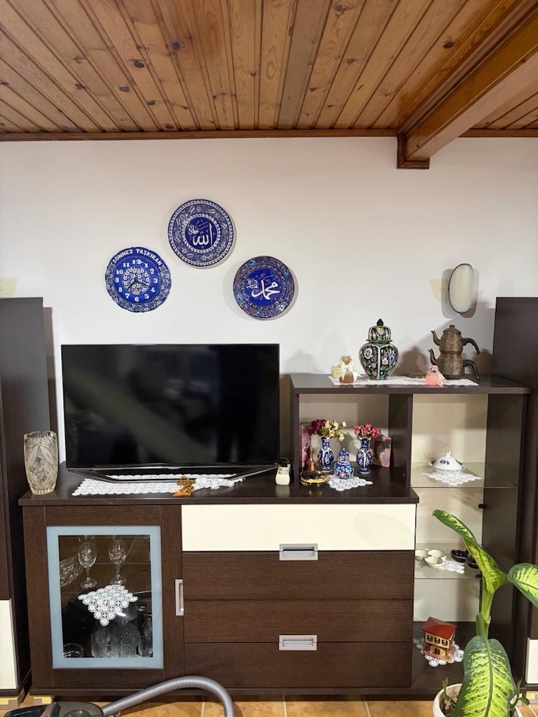 YEMEK MASASI VE VİTRİN KONSOL TAKIMI - 2