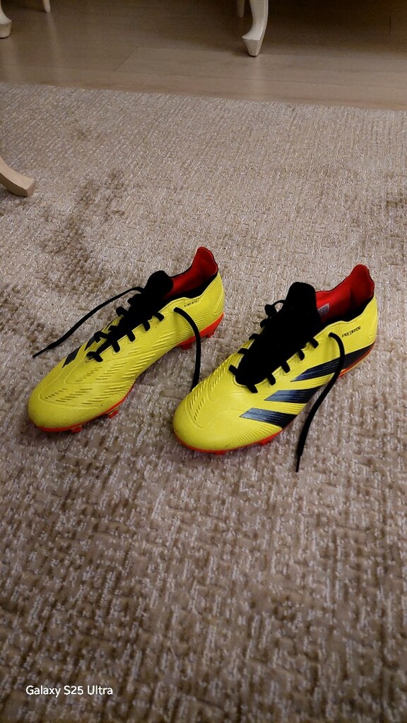 ORJİNAL Adidas predator 42 numara 1 kere kullanıldı - 9