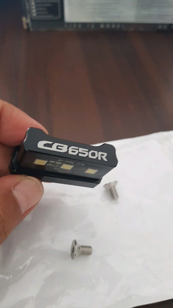 HONDA CB650R Plaka Lambası Led su geçirmez - 4