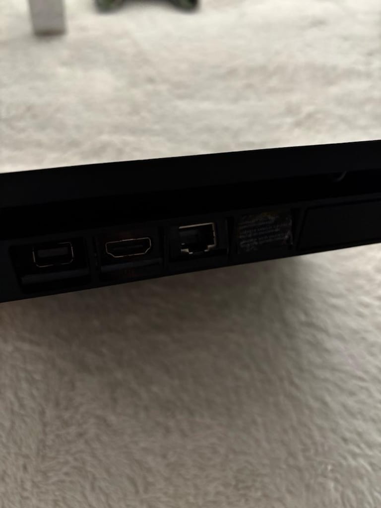 Sony PlayStation 4 Slim + 1 Kol + 4 Oyun | Temiz Kullanım - 5
