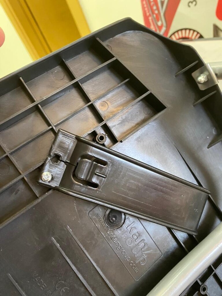 Çocuk masa sandalye kutulu sıfır üründür - 9