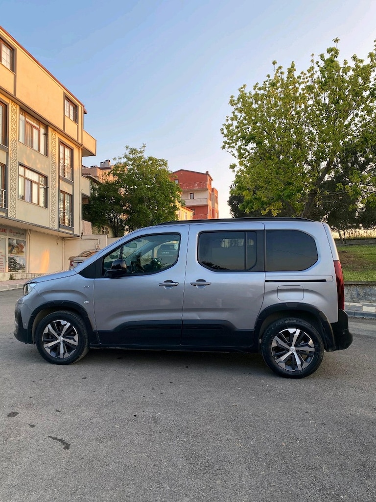 Sahibinden Temiz Peugeot Rifter - 9