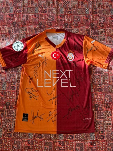 Galatasaray Türkiye İmzalı Forması
