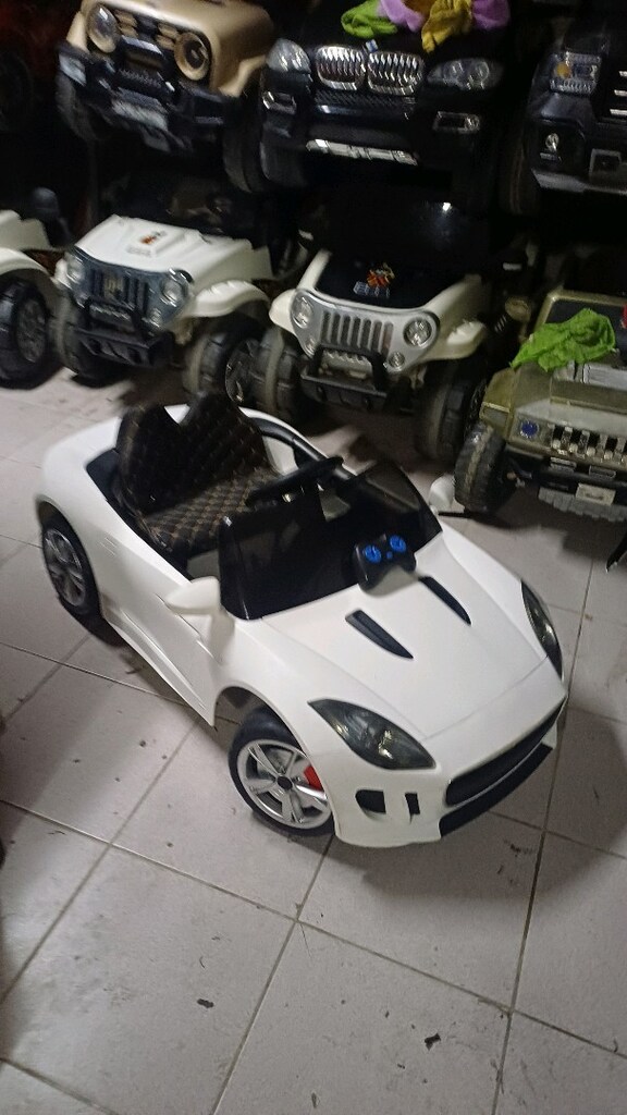 Akülü araba 12 volt yumuşak teker - 4