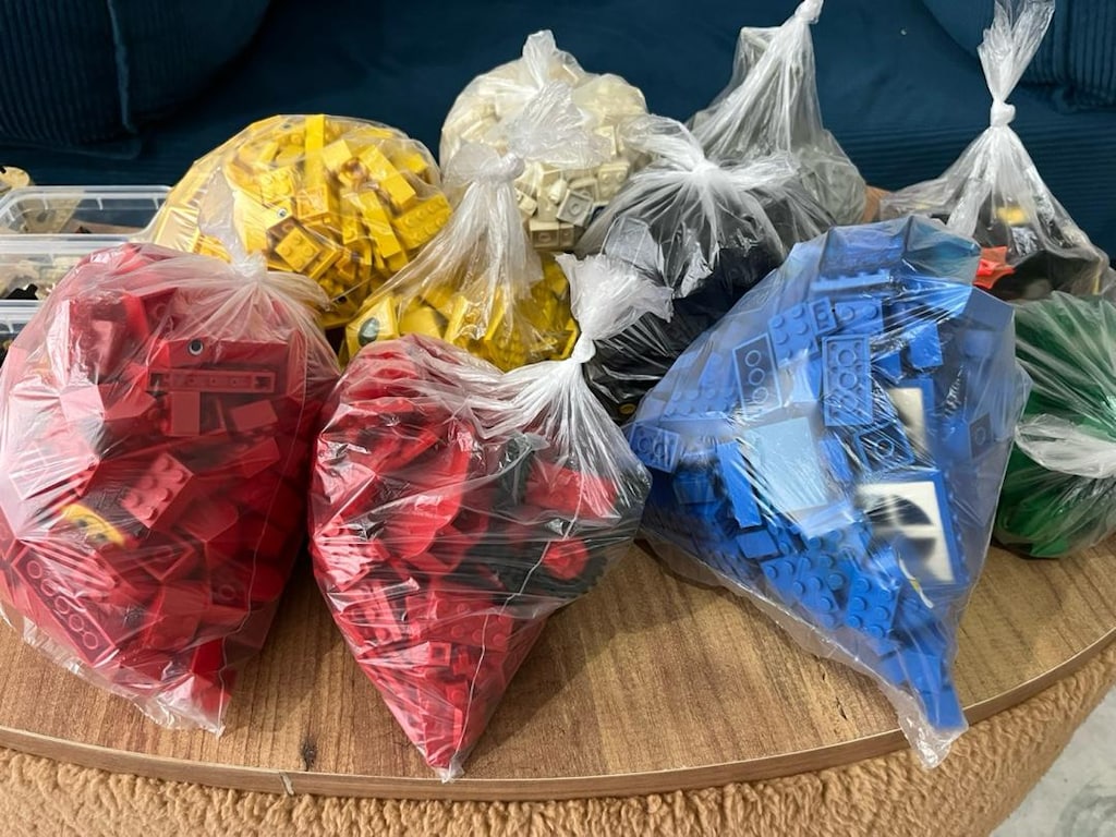 26 Adet LEGO Minifigür & 1500 Parça LEGO & Alsesuar - 5