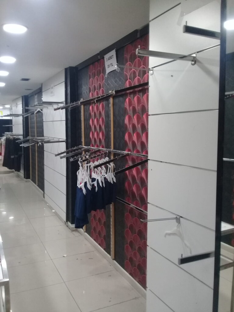 GİYİM MAĞAZALARI İÇİN ASKILIKLAR- RAFLAR-TABELALAR... - 2