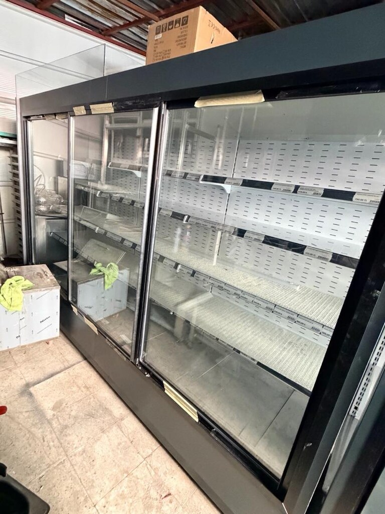 3 Metre Sütlük Dolabı / Market - Kasap - Şarküteri - Kahvaltı Dolabı