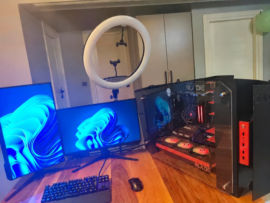 Özel Yapım Kasalı Pc Sistem (ryzen7 7800x3d+rx 9060xt 16gb+32gb ram) - 2