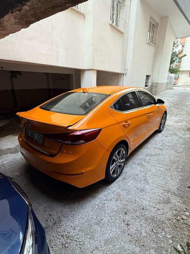 2017 ELANTRA - 9