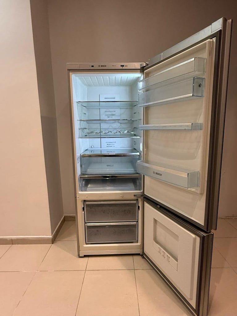 Bosch Siyah Buzdolabı - 5