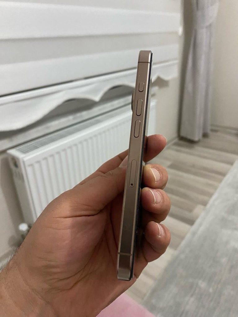 Akıllı Telefon 16 pro gold - 6