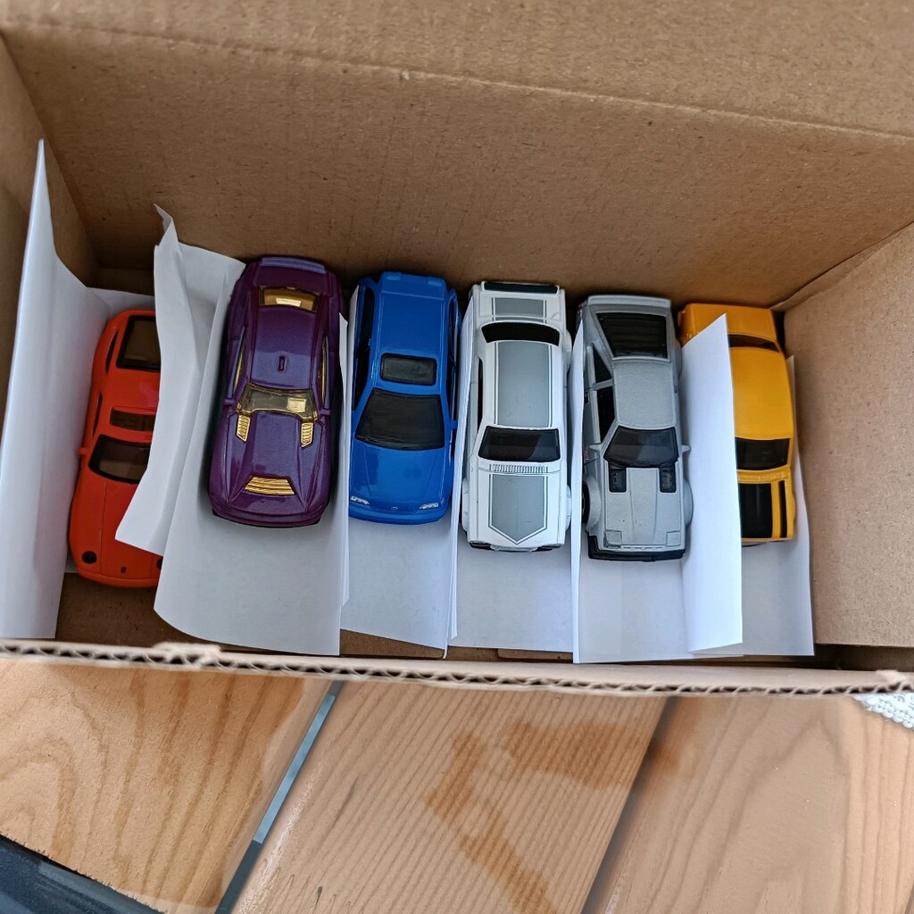 açık hotwheels fastinfrous seti var - 2