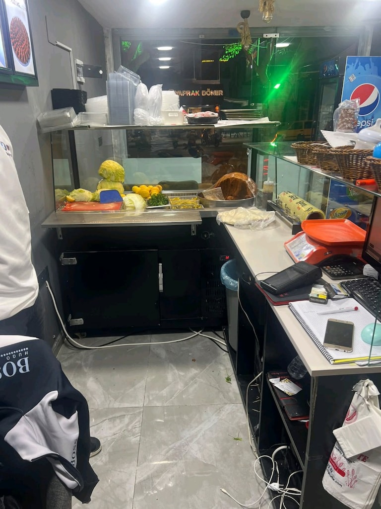 Çiğköfte tezgahı ve çalışma tezgahı - 3