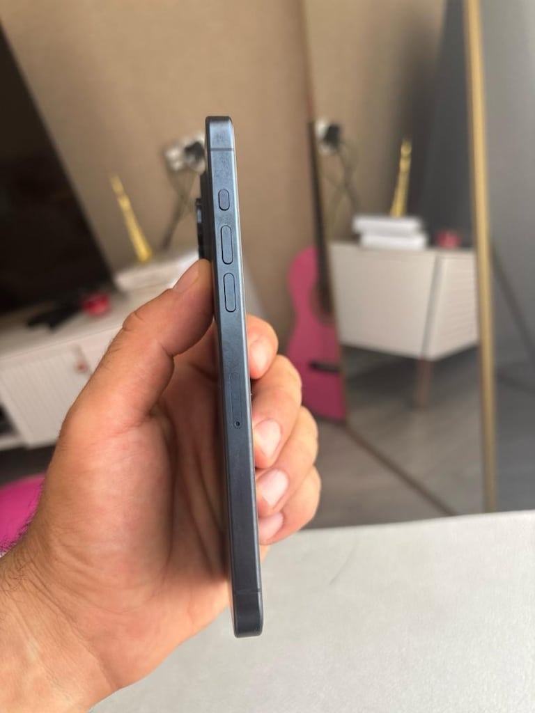 APPLE IPHONE 15 PRO MAX - 4