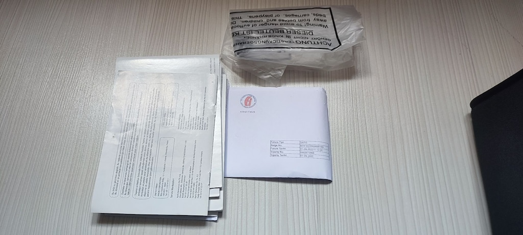 Nikon Aculon A211 8-18X42 Dürbün - 11