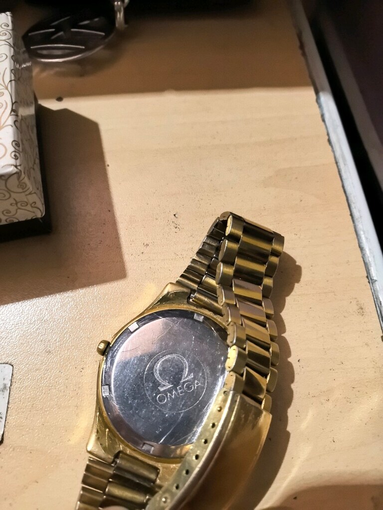 Omega otomatik saat - 2