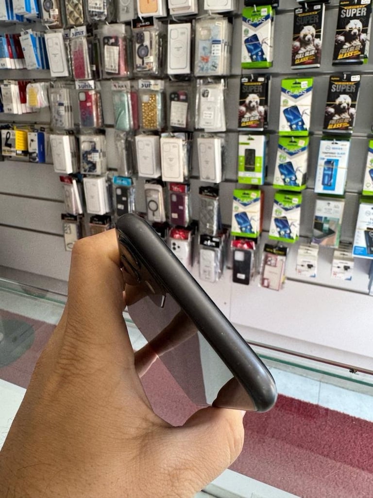İPHONE 11 64GB PİL100 HATASIZ TERTEMİZ - 5