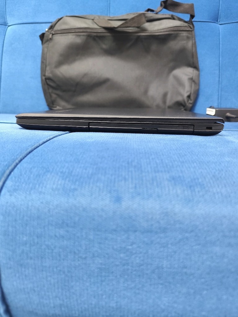 Hızlı Temiz Lenovo Laptop - 8 GB Ram + SSD + İ3 5.Nesil - 8