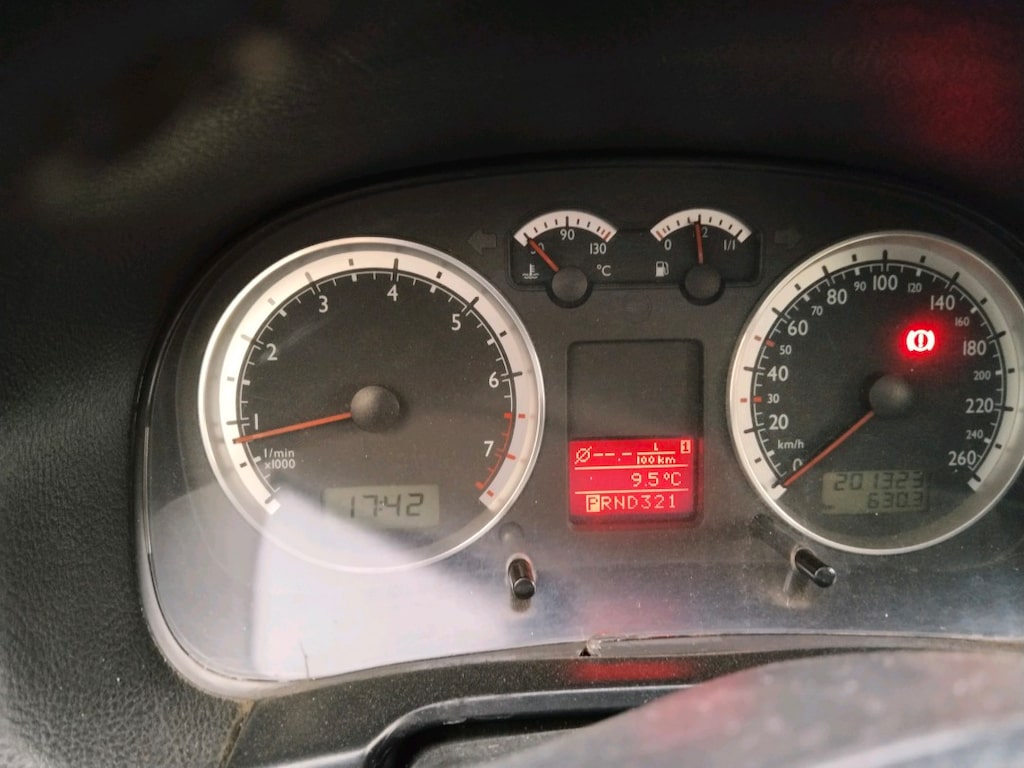 Volkswagen Golf - 20