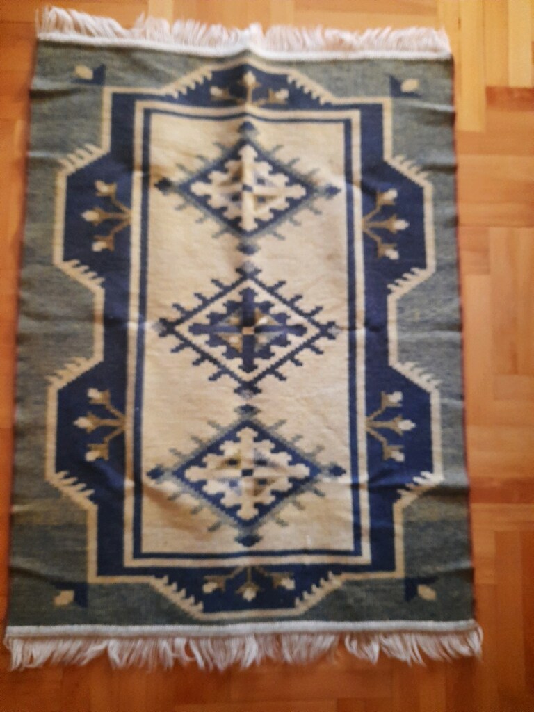 Çift taraflı kilim 115×86 cm 300 TL yer Balgat - 4