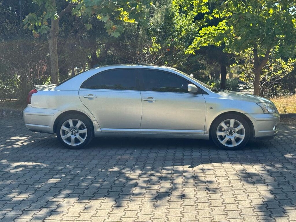 SAHİBİNDEN TOYOTA AVENSİS - 11