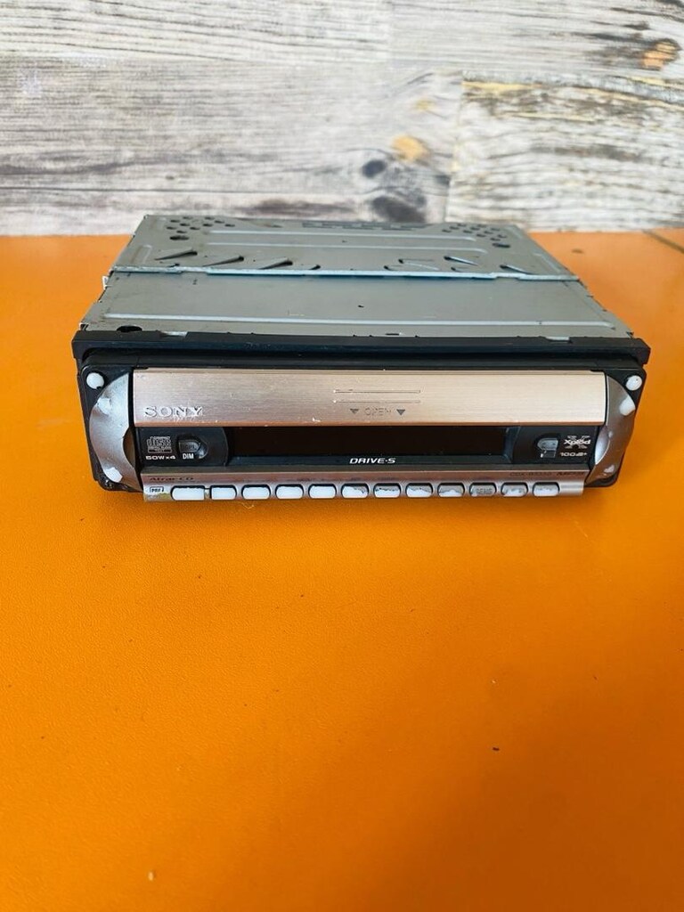 Sony CDX-R3350 MP3 Çalar Oto Teybi - Drive-S Serisi - 7