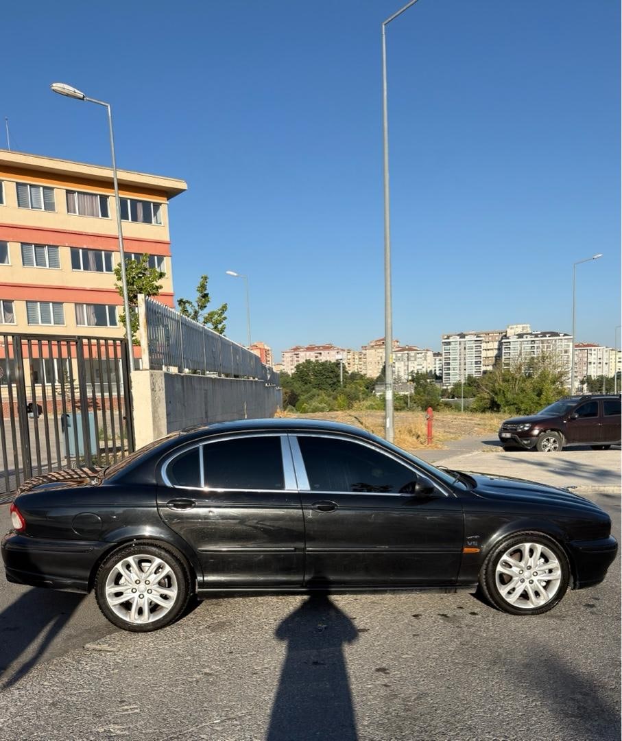 JAGUAR X-TYPE 2.5 V6 4WD GÜÇLÜ MOTOR PRESTİJLİ SÜRÜŞ - 2
