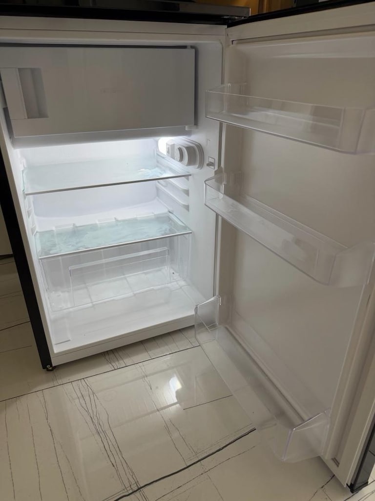 Vestel Retro Mini Buzdolabı Siyah 122 Lt - 3