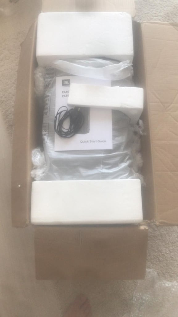 JBL PartyBox 300 - Yüksek Güçlü Bluetooth Parti Hoparlörü - 9