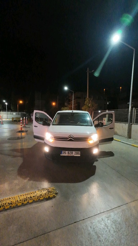 2024 Berlingo 1.5 BlueHDi Feel (100 HP) - Katlanır Ayna bakımlı - 12