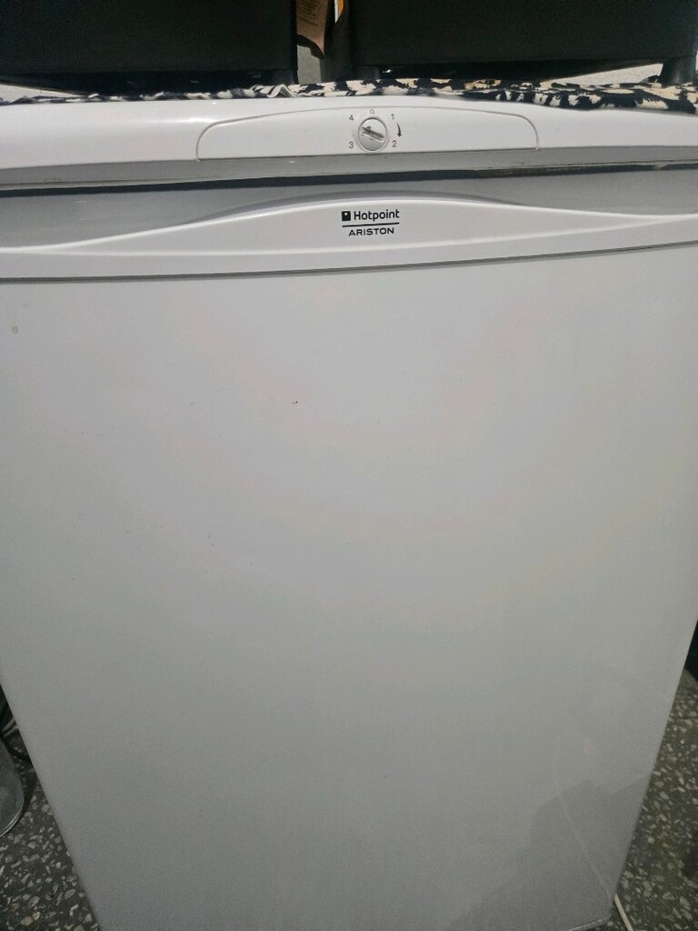 Küçük Buzdolabı Hotpoint Ariston - 5