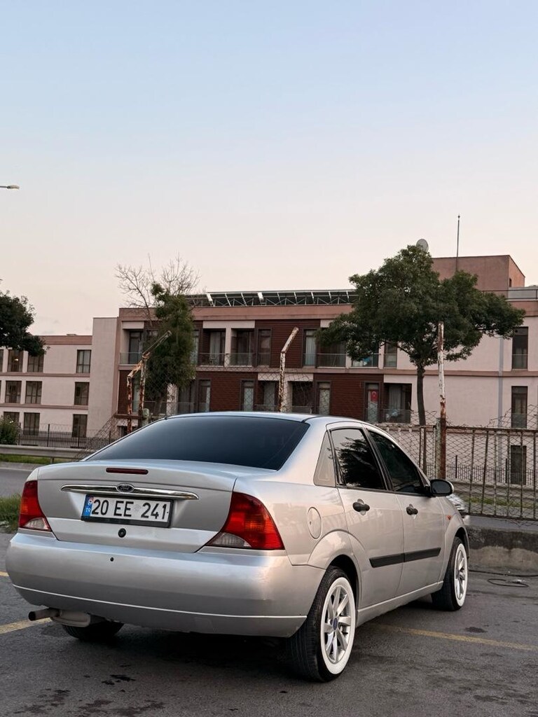 sahibinden temiz otomatik aile arabası - 8