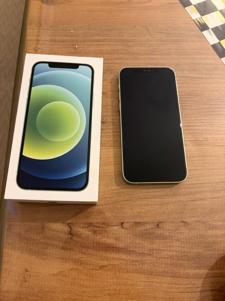 2.el tertemiz iPhone 12 128 GB cep telefonu - 2