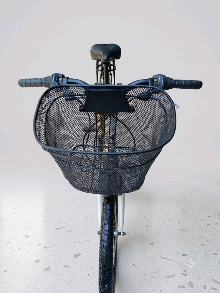 Teker 26. Alüminyum. Shimano 21 hız. Lambalar çalışıyor. Yeni gibi. - 8